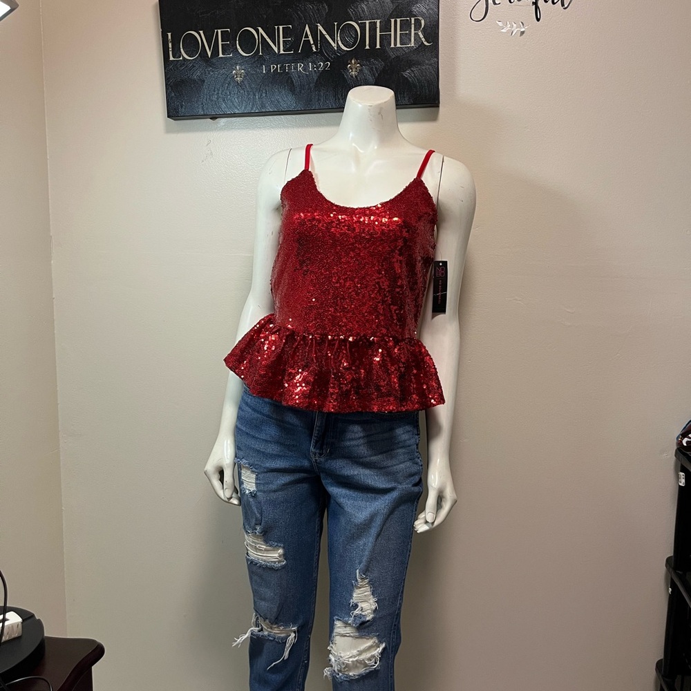 32. Glamorous Red Sequin Camisole Top Size Small and Hollister Size  5R